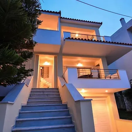 Aigli Luxurious